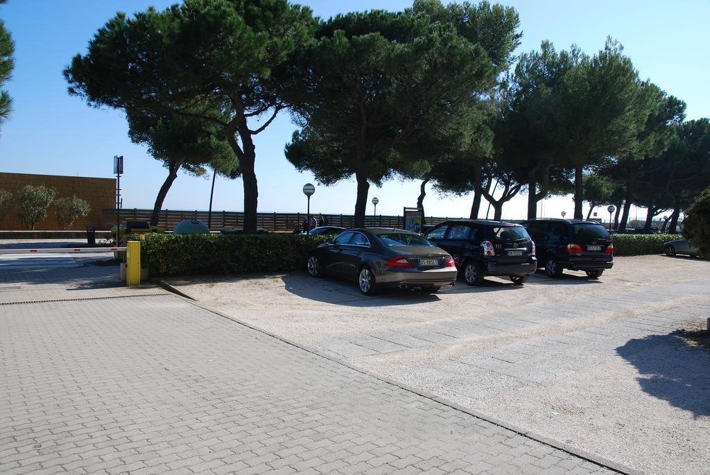 Lignano Sabbiadoro Sea Front Apartment Екстериор снимка