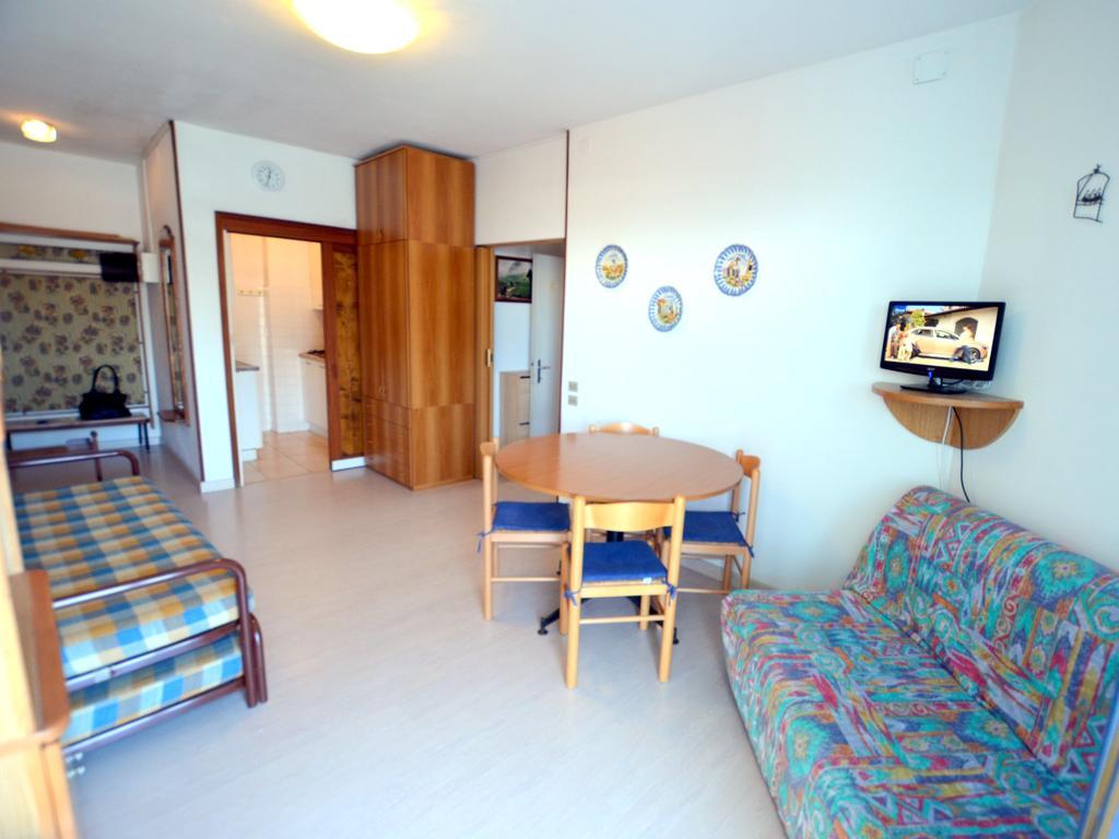 Lignano Sabbiadoro Sea Front Apartment Екстериор снимка